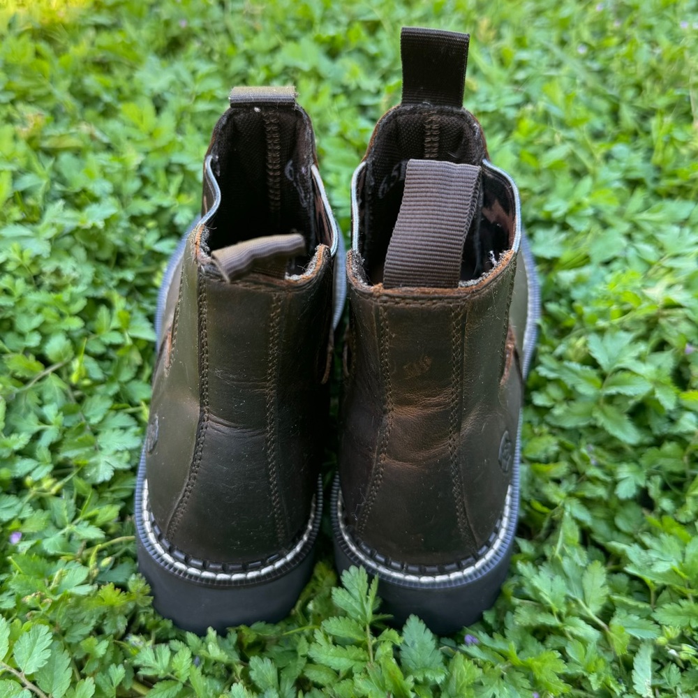 Ariat Fatbaby Chelsea Boots - Picture 5 of 8